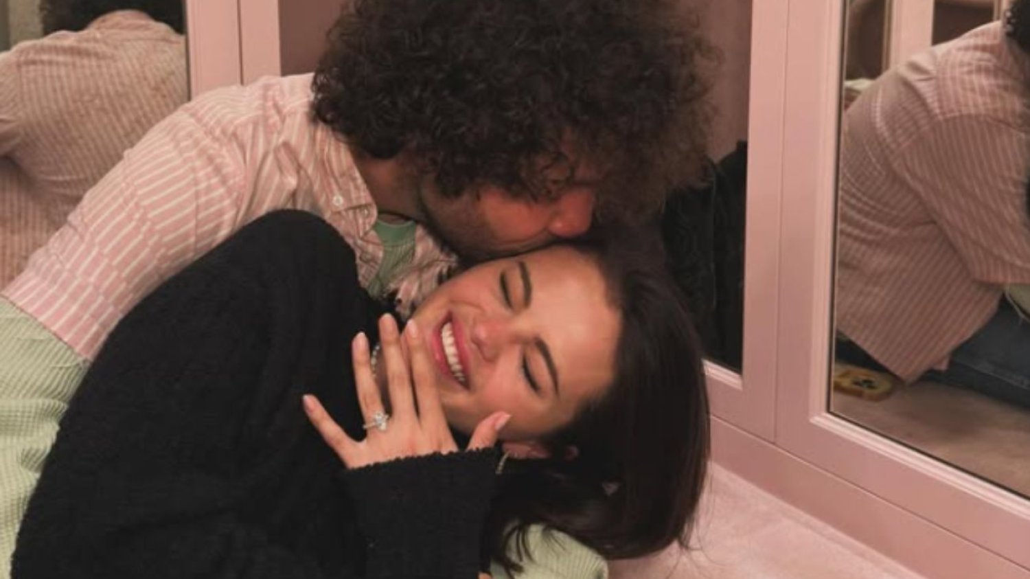 Selena Gomez zaręczona. Pochwaliła się pierścionkiem, sypią się gratulacje.