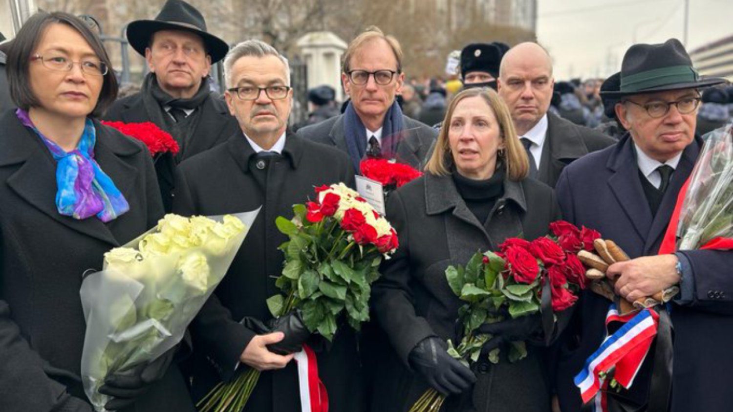 Polski ambasador nie został wpuszczony do cerkwi - zgrzyt na pogrzebie Nawalnego