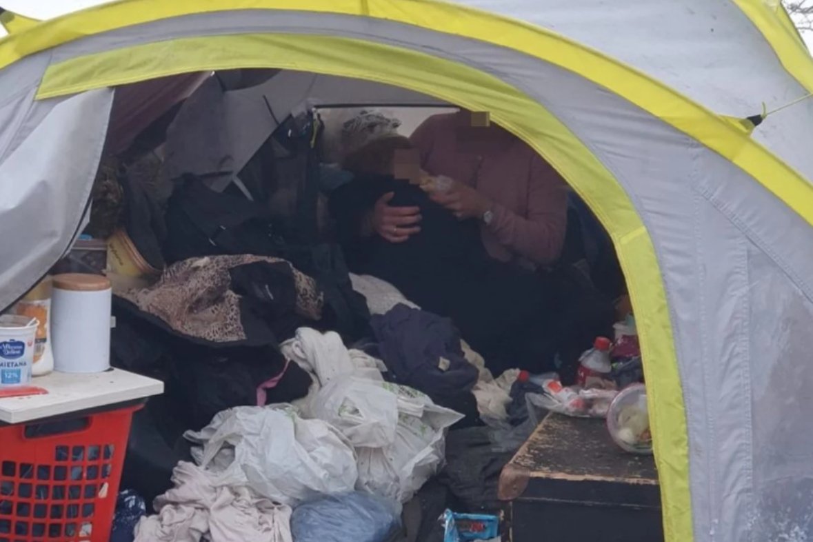 24-latka mieszkała z córką w namiocie w zimie