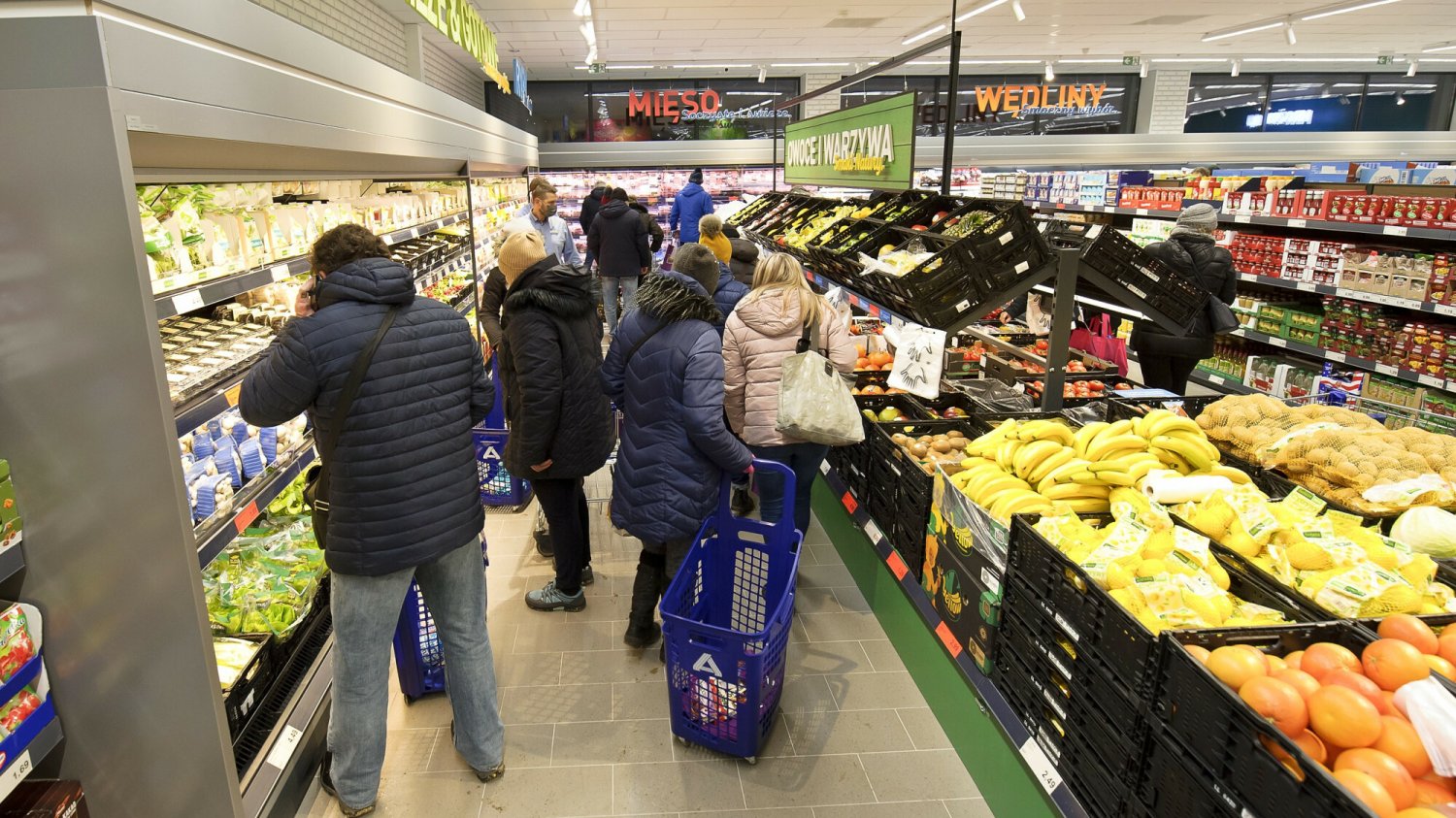 Sanepid wydał pilne komunikaty. 3 szkodliwe produkty są wycofywane ze sklepów Te produkty zostały wycofane ze sklepów. Na liście jest np. mąka ze sklepu ALDI