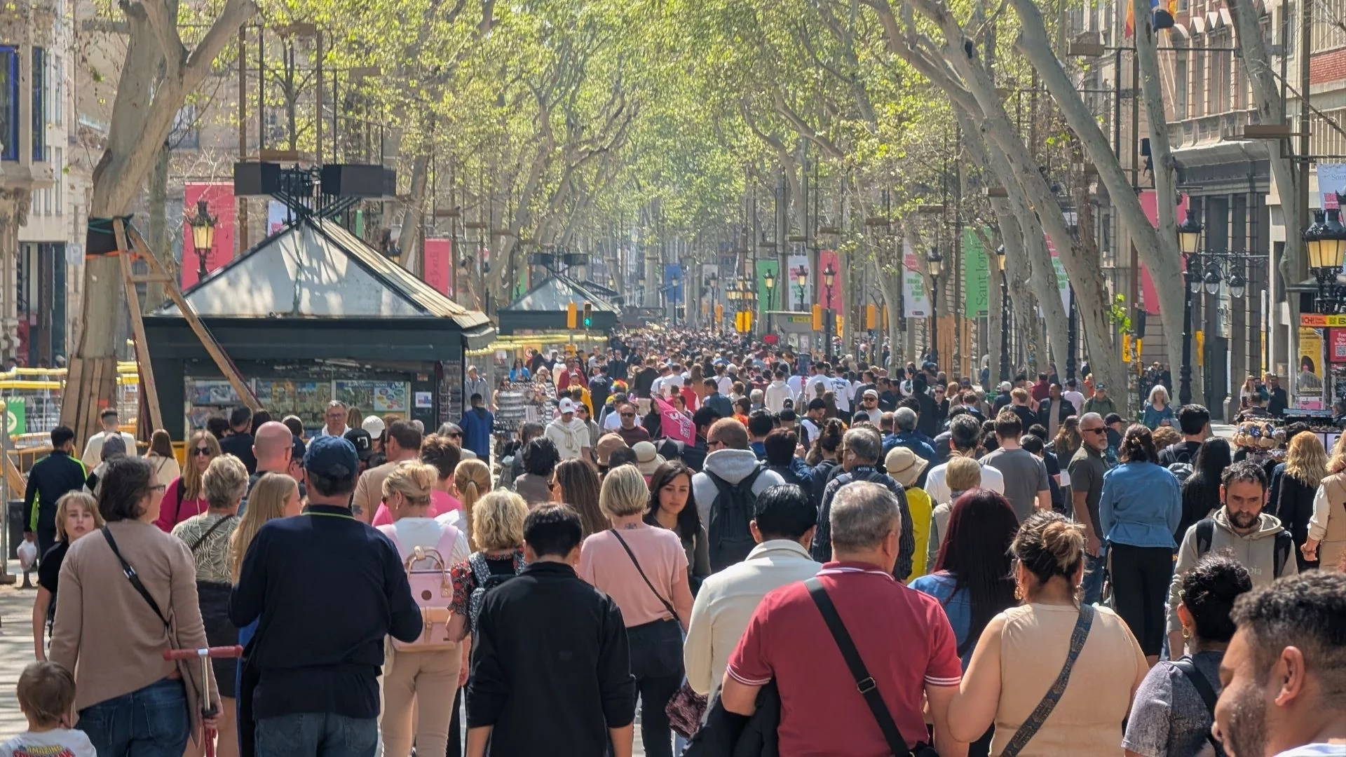 Koniec tanich wakacji w najsłynniejszym mieście Hiszpanii. Polacy je kochają