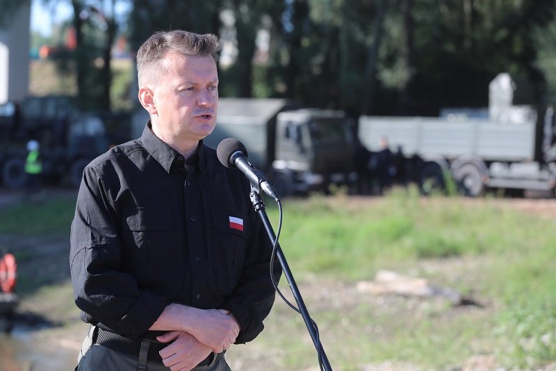 Mariusz Błaszczak skrytykował Rafała Trzaskowskiego.