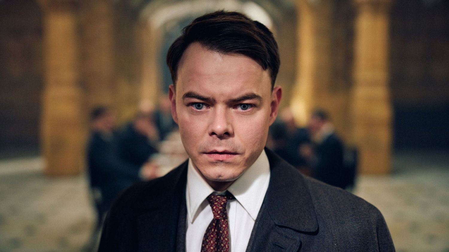 Charlie Heaton w Peaky Blinders