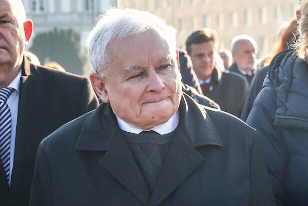 Jest reakcja policji na incydent przed pomnikiem smoleńskim.