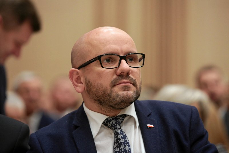 Zmiany czeka logo województwa świętokrzyskiego.