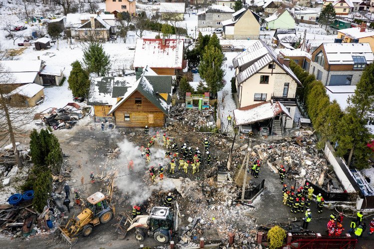 Prokuratura złożyła zażalenie na decyzję sądu, który wobec jednej osoby zatrzymanej w związku z wybuchem w Szczyrku zasądził jedynie miesięczny areszt.