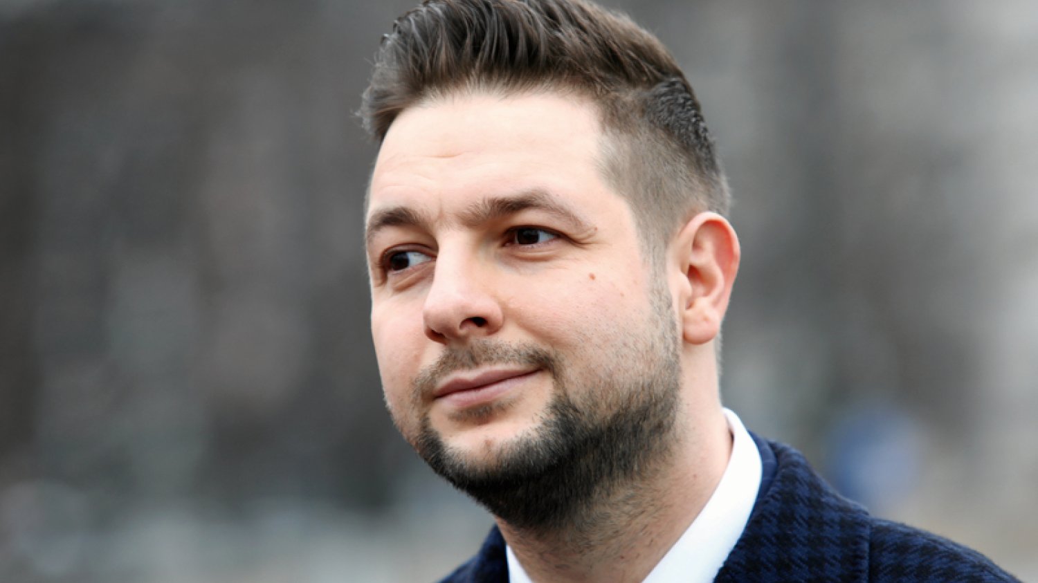 W czerwcu Uniwersytet Opolski odmówił Patrykowi Jakiemu możliwości doktoryzowania się. W listopadzie były członek rządu PiS obronił pracę na uczelni założonej przez ministra Antoniego Macierewicza.