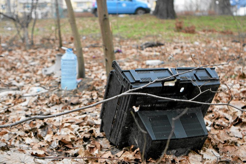 Za wyrzucanie elektrośmieci grożą kary, ale mało kto się tym przejmuje