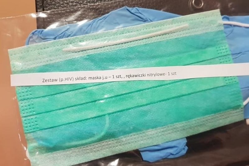 Policjanci zostali zaopatrzeni w zestaw przeciw wirusowi HIV.