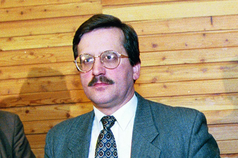 Bronisław Komorowski w 1997 roku.