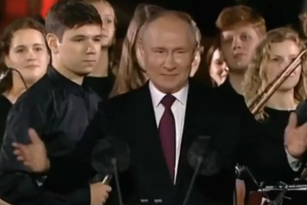 Taką minę miał Putin w chwili, gdy samolot Prigożyna uległ katastrofie