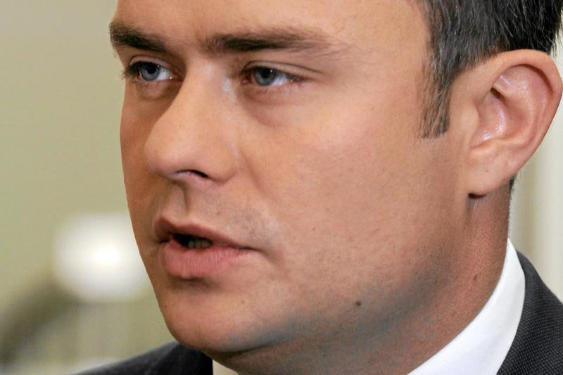 Adam Hofman odniósł się do słów Jarosława Kaczyńskiego o trzech osobach, które przeżyły katastrofę smoleńską.