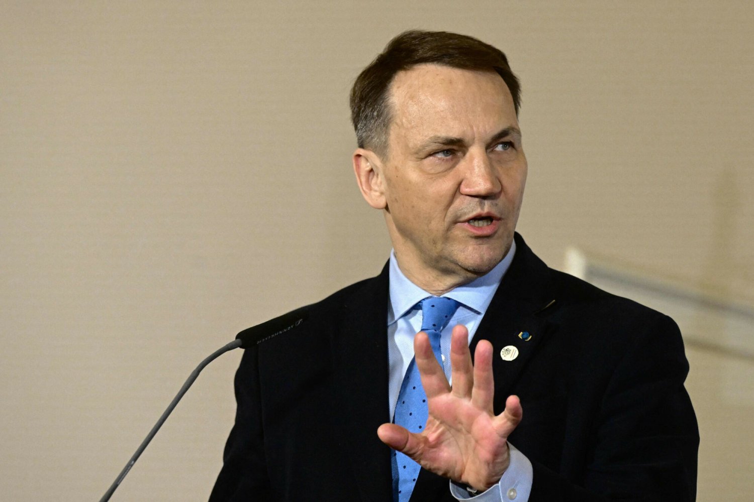 Resort Radosława Sikorskiego będzie domagał się wyjaśnień od Rosji ws. rakiety.