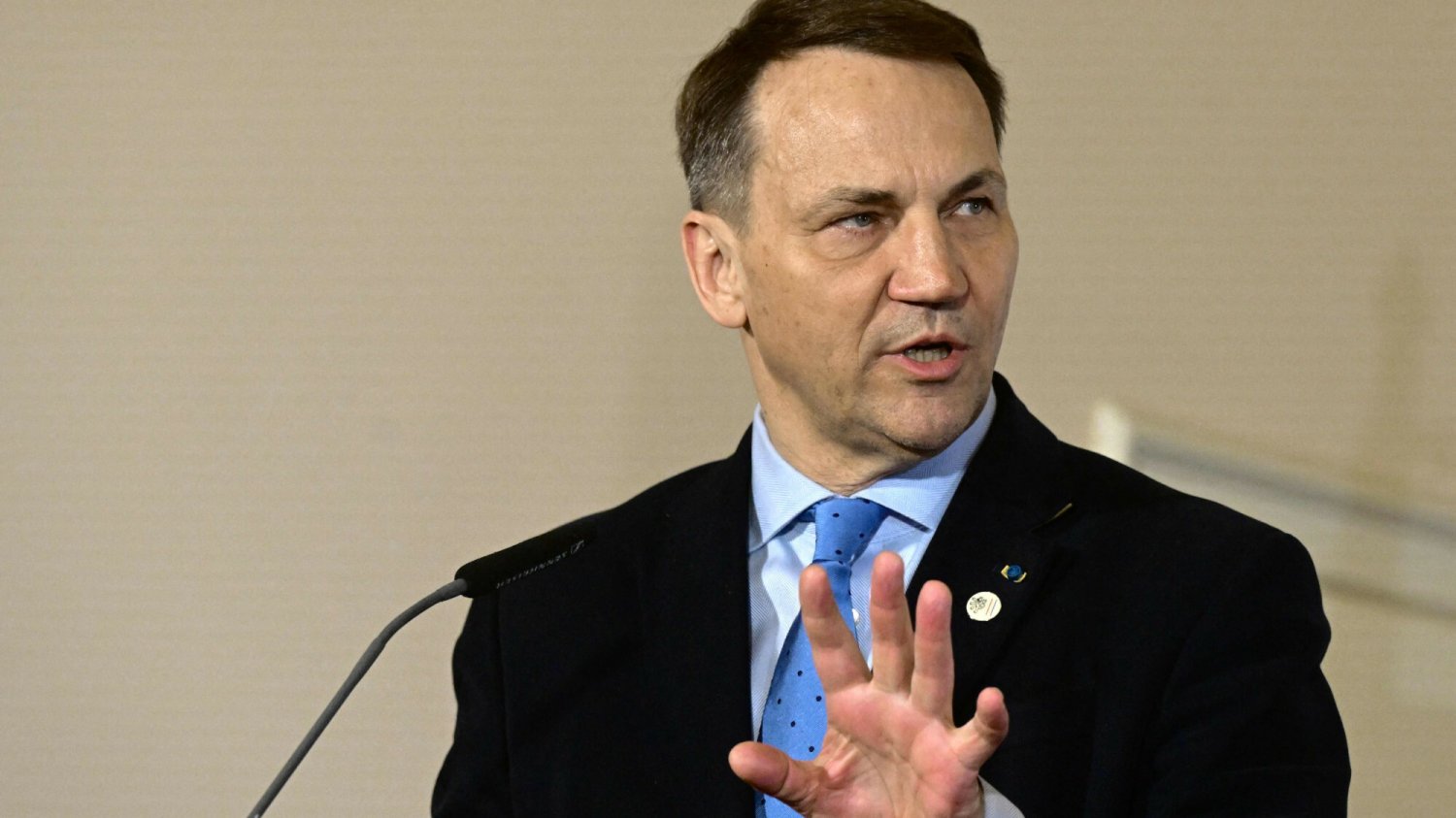 Resort Radosława Sikorskiego będzie domagał się wyjaśnień od Rosji ws. rakiety.