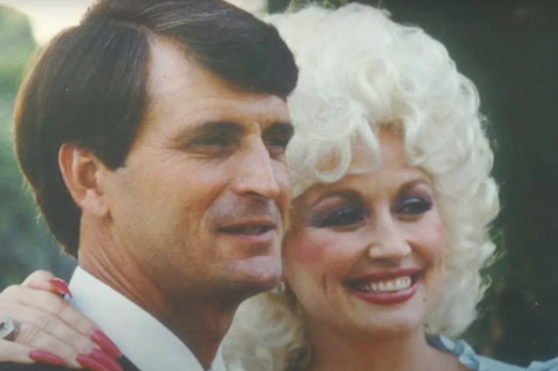 Dolly Parton miała 20 lat, kiedy wyszła za mąż.