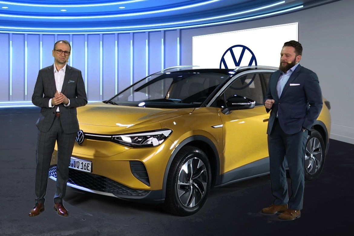 Pavel Šolc (po lewej) i Łukasz Zadworny w wirtualnym studiu Grupy Volkswagen