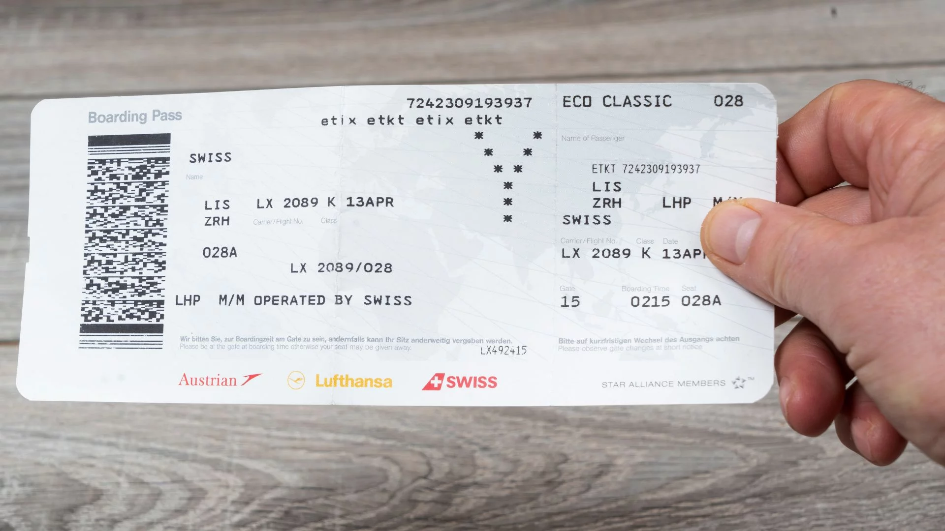 Uważaj podczas rezerwacji lotu. Podawaj pełne imiona i nazwiska Podawaj pełne imiona i nazwiska podczas rezerwacji biletów i wyjazdów