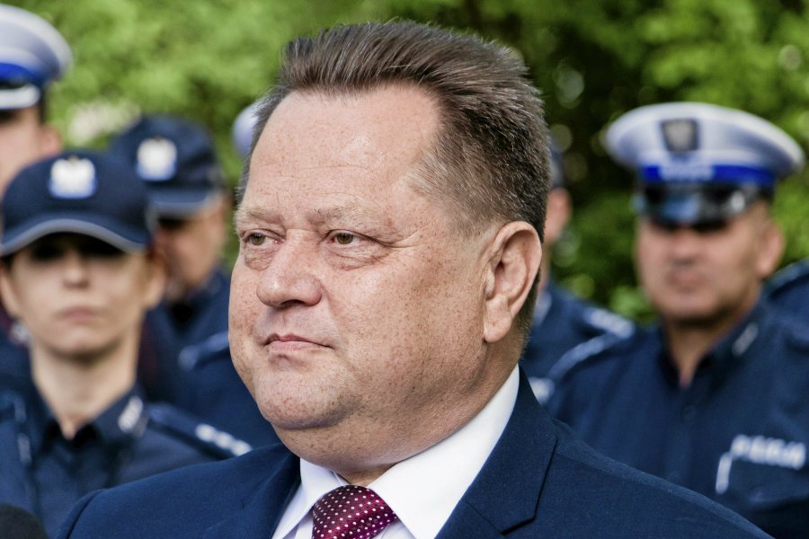 Nie ma uchybień w działaniach policji z Suwałk. Takie są wstępne wyniki kontroli ws. rzekomego szczególnego traktowania przez miejscowych mundurowych wiceszefa MSW Jarosława Zielińskiego.