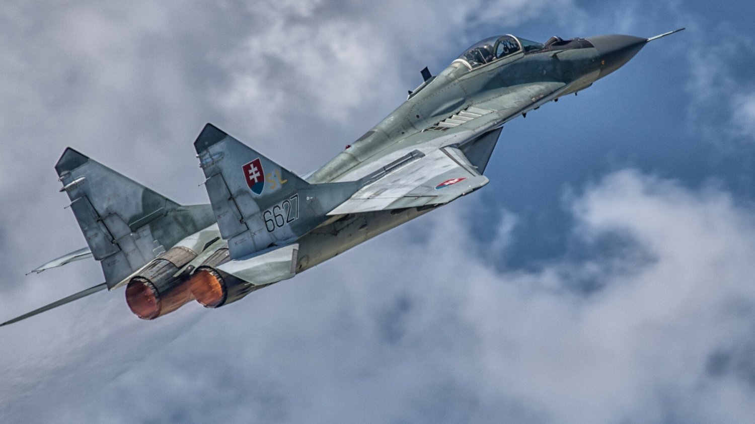 Słowacki MiG-29 podczas lotu.