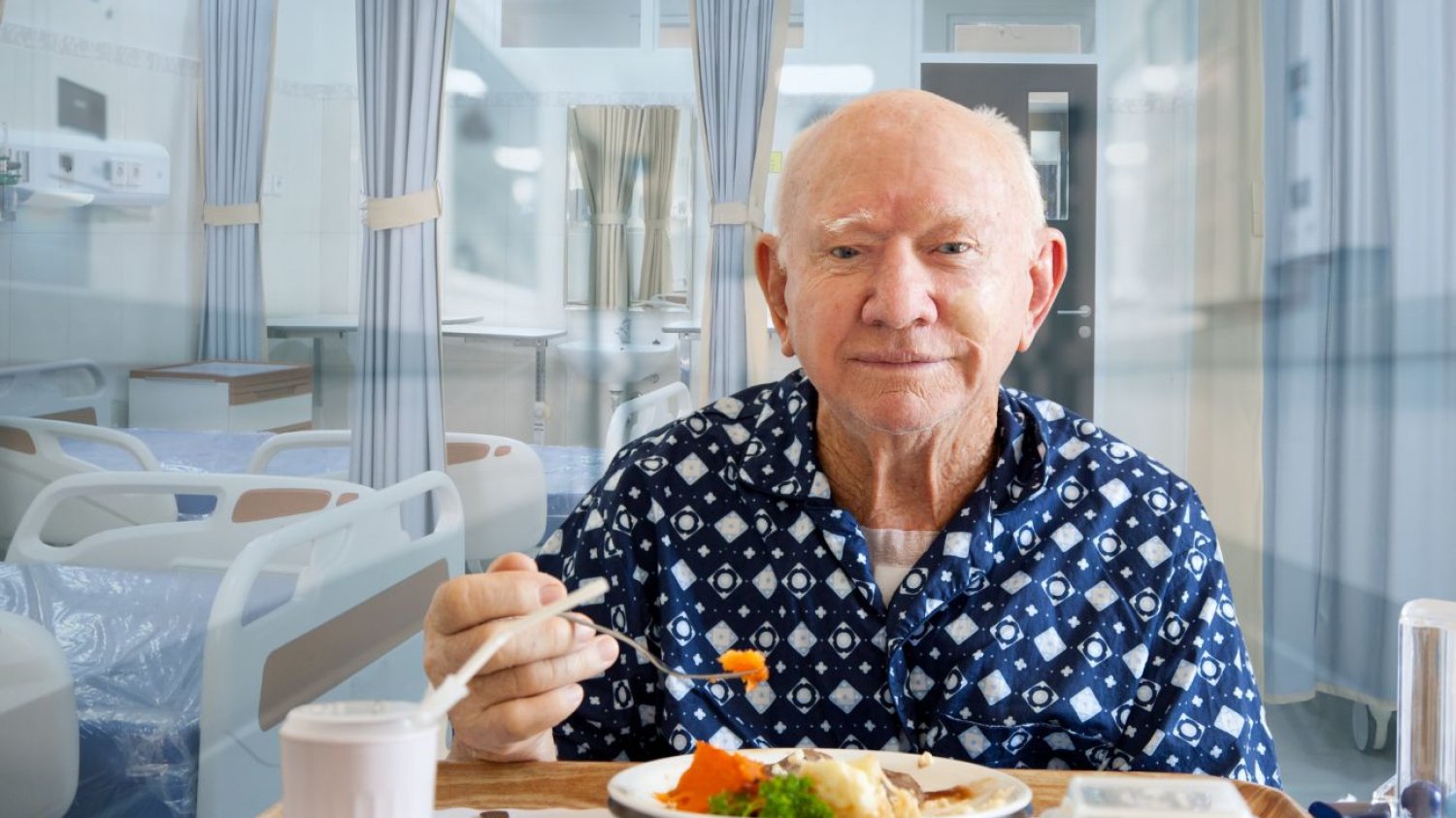Idziesz do szpitala? Oprócz piżamy spakuj sztućce. Chyba, że lubisz rękami. Idziesz do szpitala? Oprócz piżamy spakuj sztućce. Chyba, że lubisz rękami.