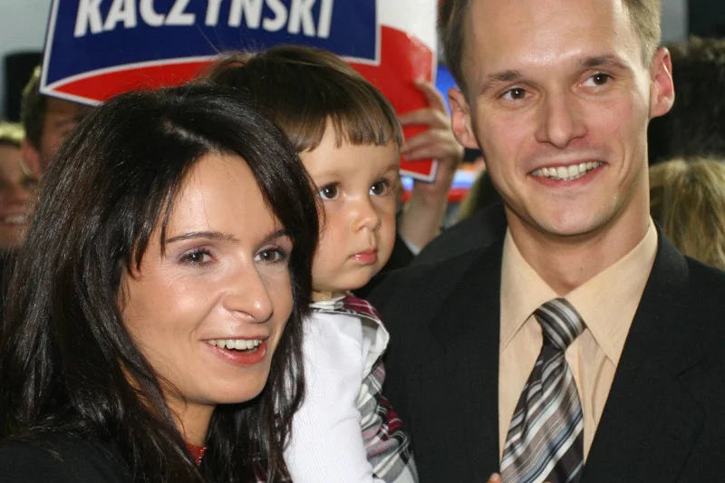 Marta Kaczyńska z ówczesnym mężem Piotrem Smuniewskim. Zdjęcie z roku 2005.
