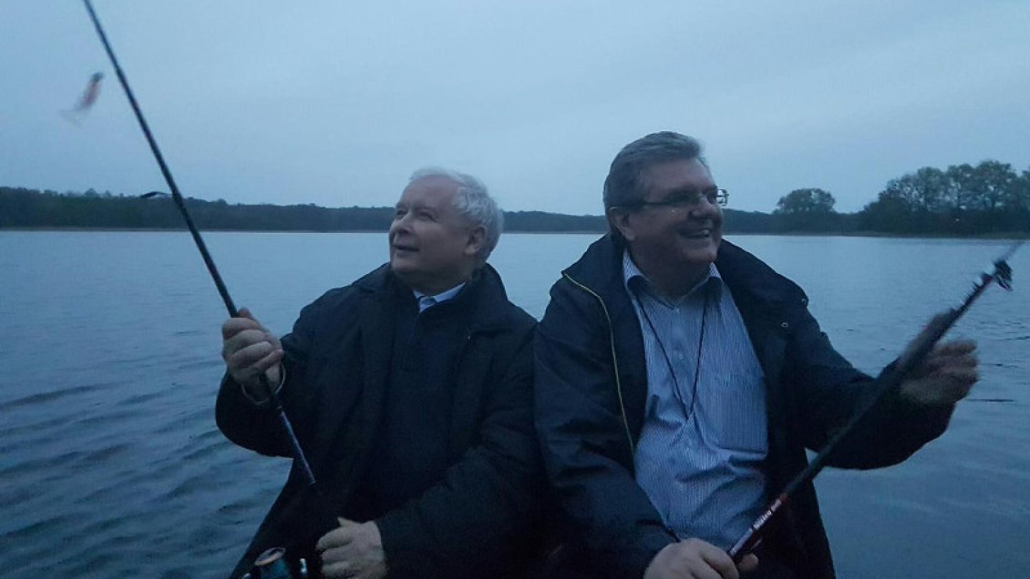 Prezes PiS Jarosław Kaczyński na rybach