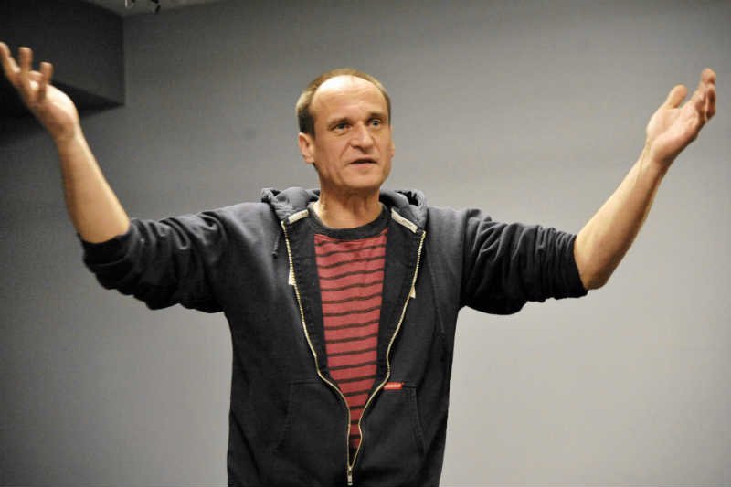 Paweł Kukiz wprowadza wyborców w błąd, przekonując ich, że JOW-y rozwiążą wszystkie problemy.