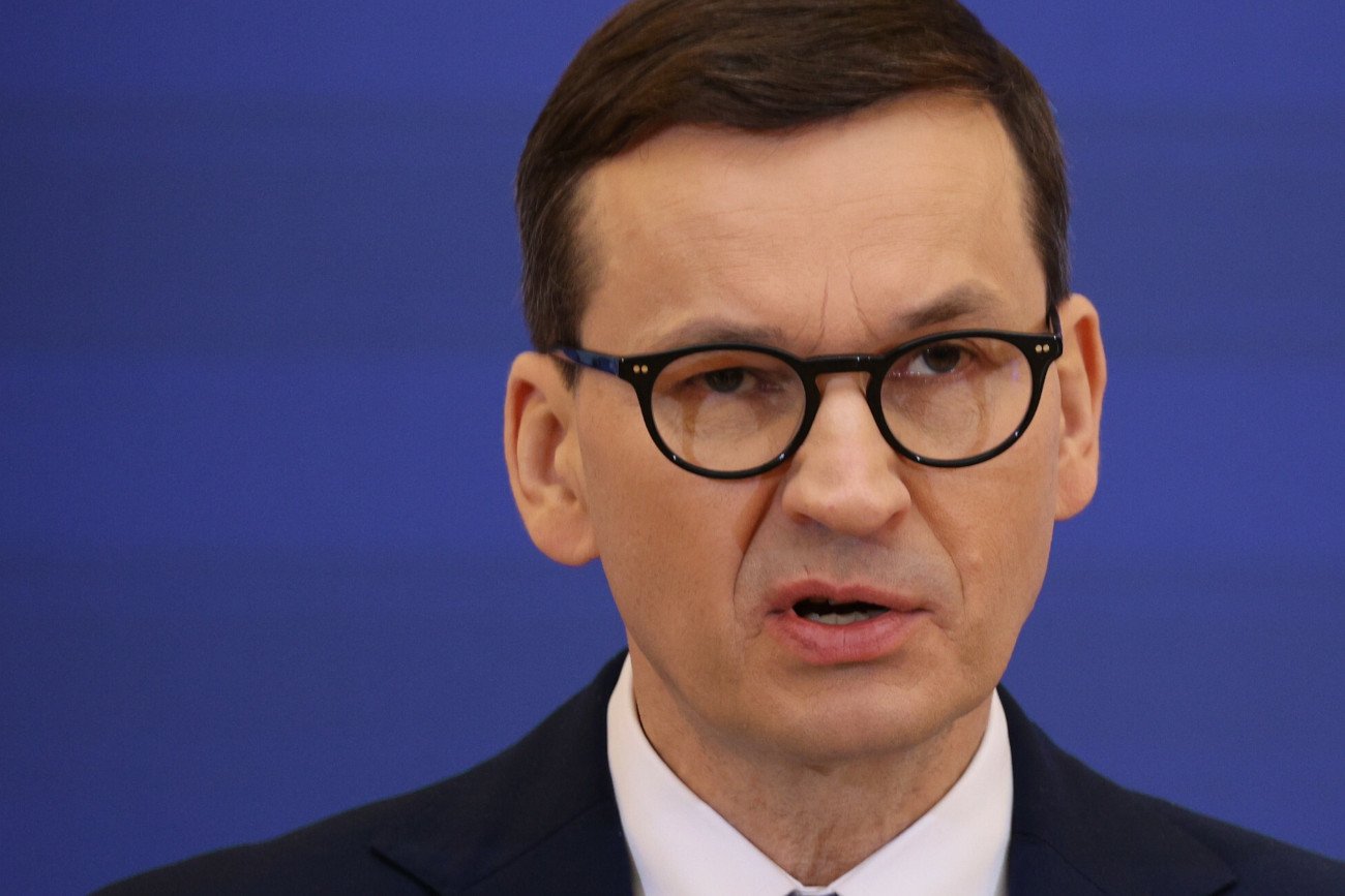 Na zorganizowanej w sobotę konferencji prasowej w Goleniowie premier ocenił, że Unia Europejska "do całkiem niedawna pozostawała w stanie energetycznego błogostanu".