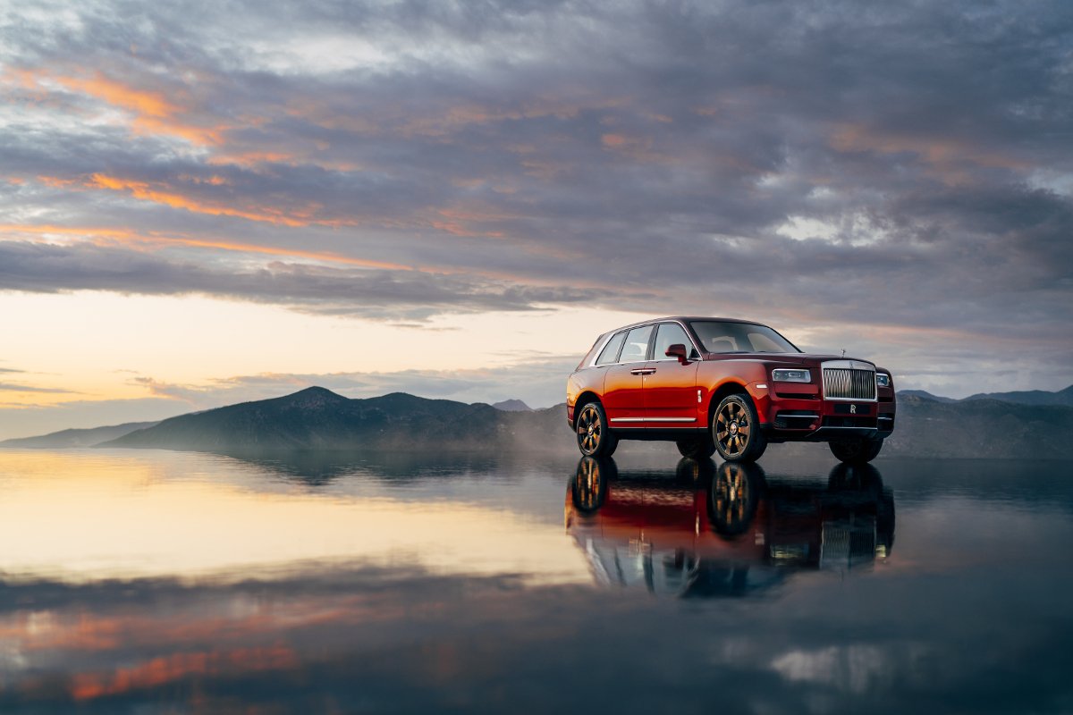 Tak wygląda nowy Roll's Royce Cullinan.