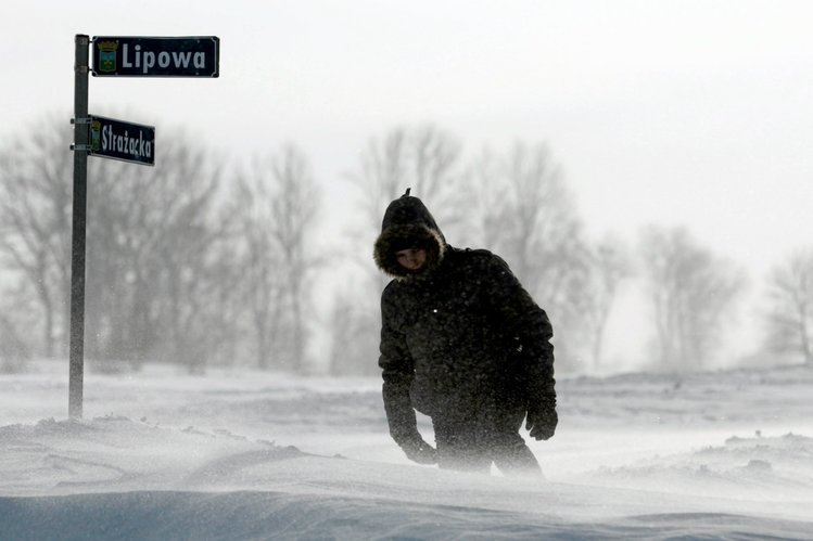 Zima zaatakuje potężną śnieżycą, ale tylko w trzech powiatach południowo-wschodniej Polski.