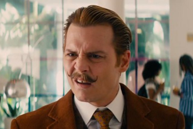 Johnny Depp w komedii "Bezwstydny Mortdecai". Film zarobił na razie tylko 4 miliony dolarów