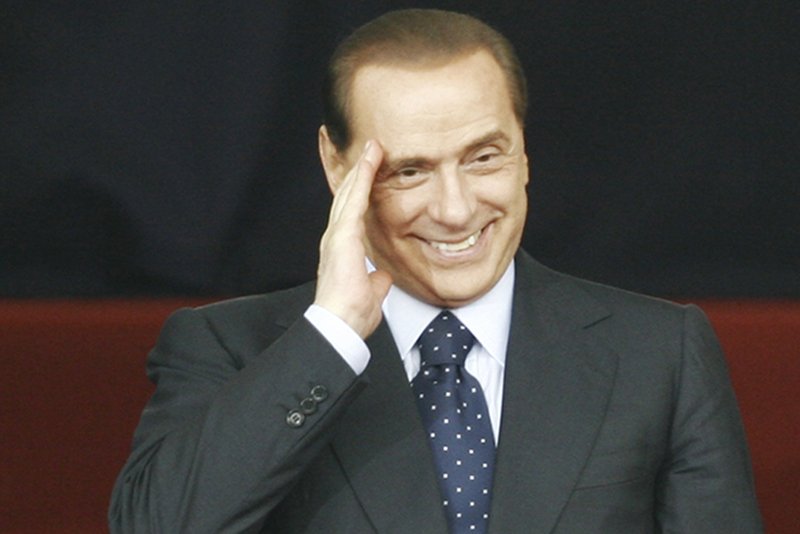 Silvio Berlusconi jest oskarżony o uprawianie seksu z nieletnią.