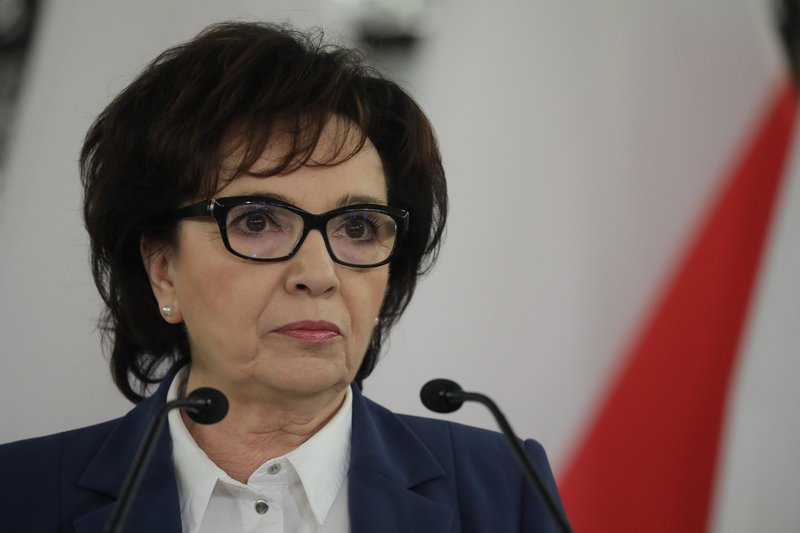 Posłowie nie muszą informować Sejmu o prowadzeniu pozaparlamentarnej aktywności.