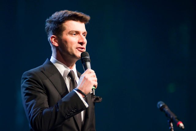 Tomasz Kammel w ironiczny sposób skrytykował politykę antyimigracyjną rządu