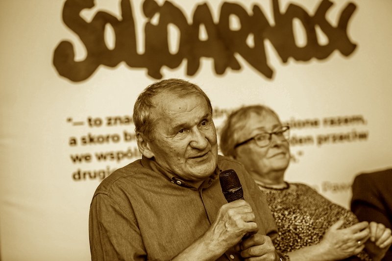 Henryk Wujec nie żyje.