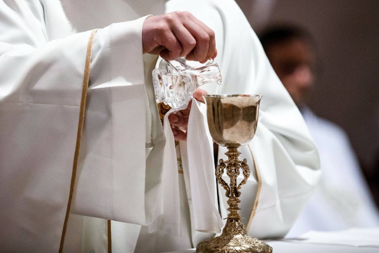 Kobieta chciała dokonać apostazji. Ksiądz nawiązywał do nazistów