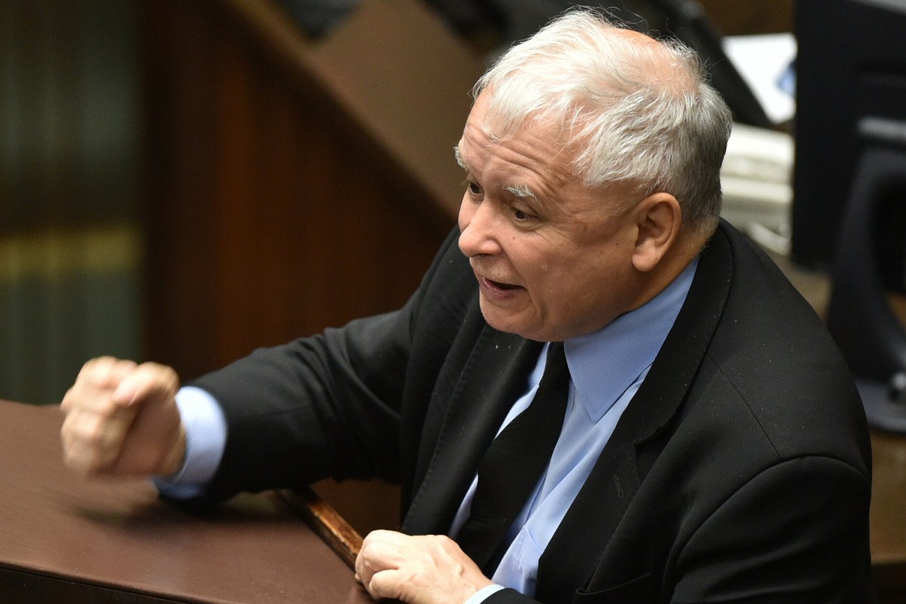 Prezes PiS Jarosław Kaczyński na łamach tygodnika "Sieci" wskazał, w jaki sposób Polska zareaguje na zarzuty stawiane przez UE.