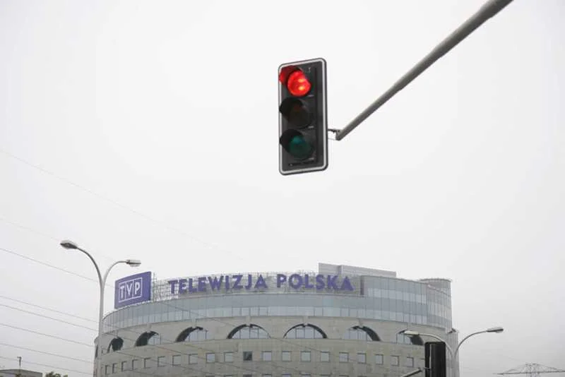 TVP mogła stracić w 2012 roku nawet 230 milionów złotych.