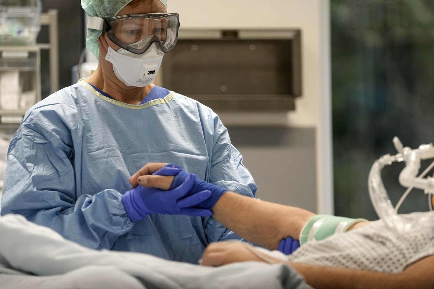 W RFN może być wirus, który zabija nawet 9 na 10 chorych.