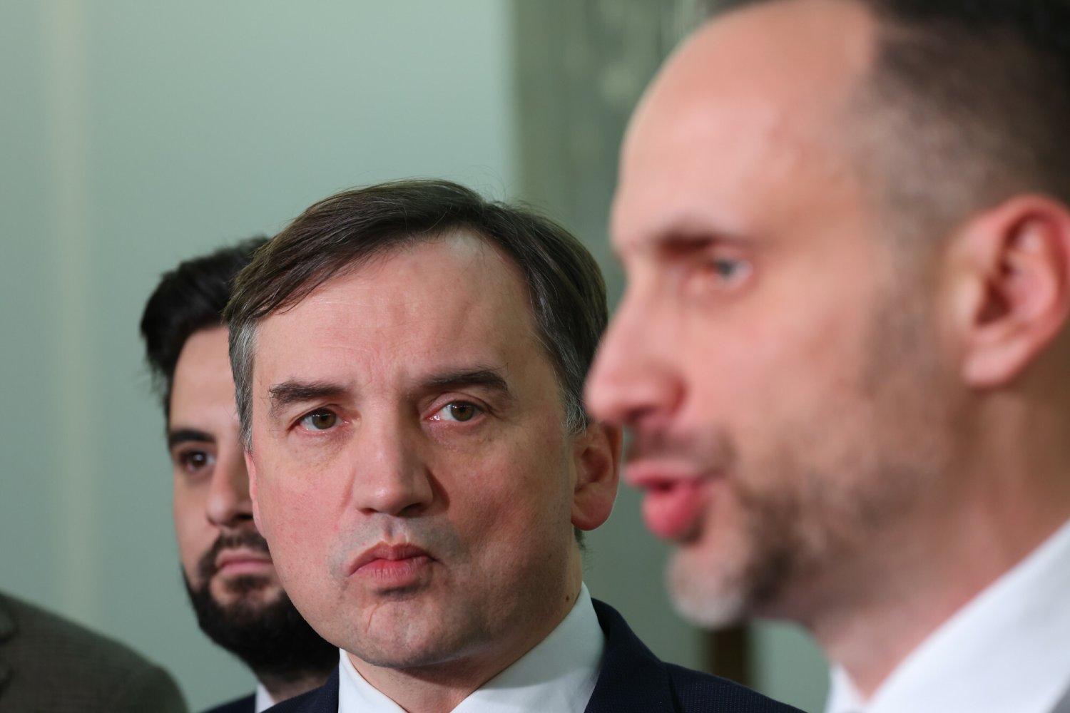 Sondaż: czy Solidarna Polska powinna odejść z rządu?