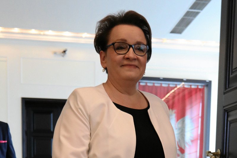 Rzecznik Praw Dziecka przesłał minister Annie Zalewskiej raport o tym, co dzieje się w VII klasach.