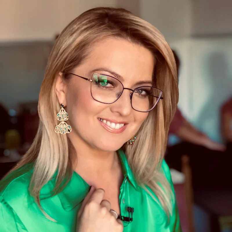 Kinga Burzyńska