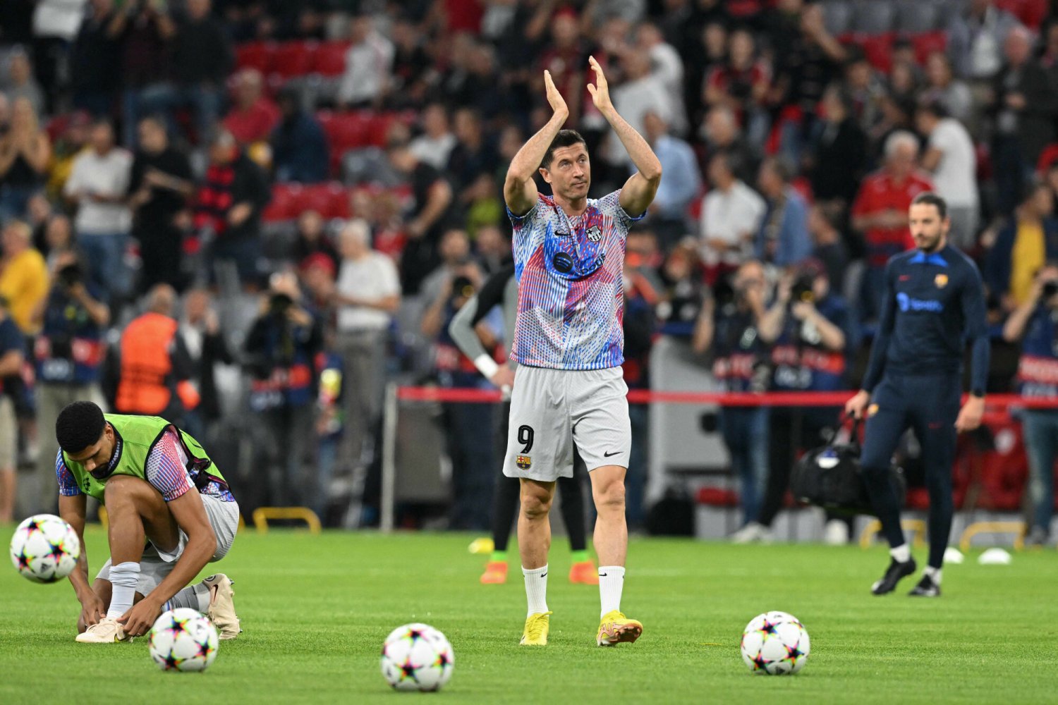 Gwizdali i buczeli nieliczni. Kibice Bayernu zachowali się pięknie wobec "Lewego"