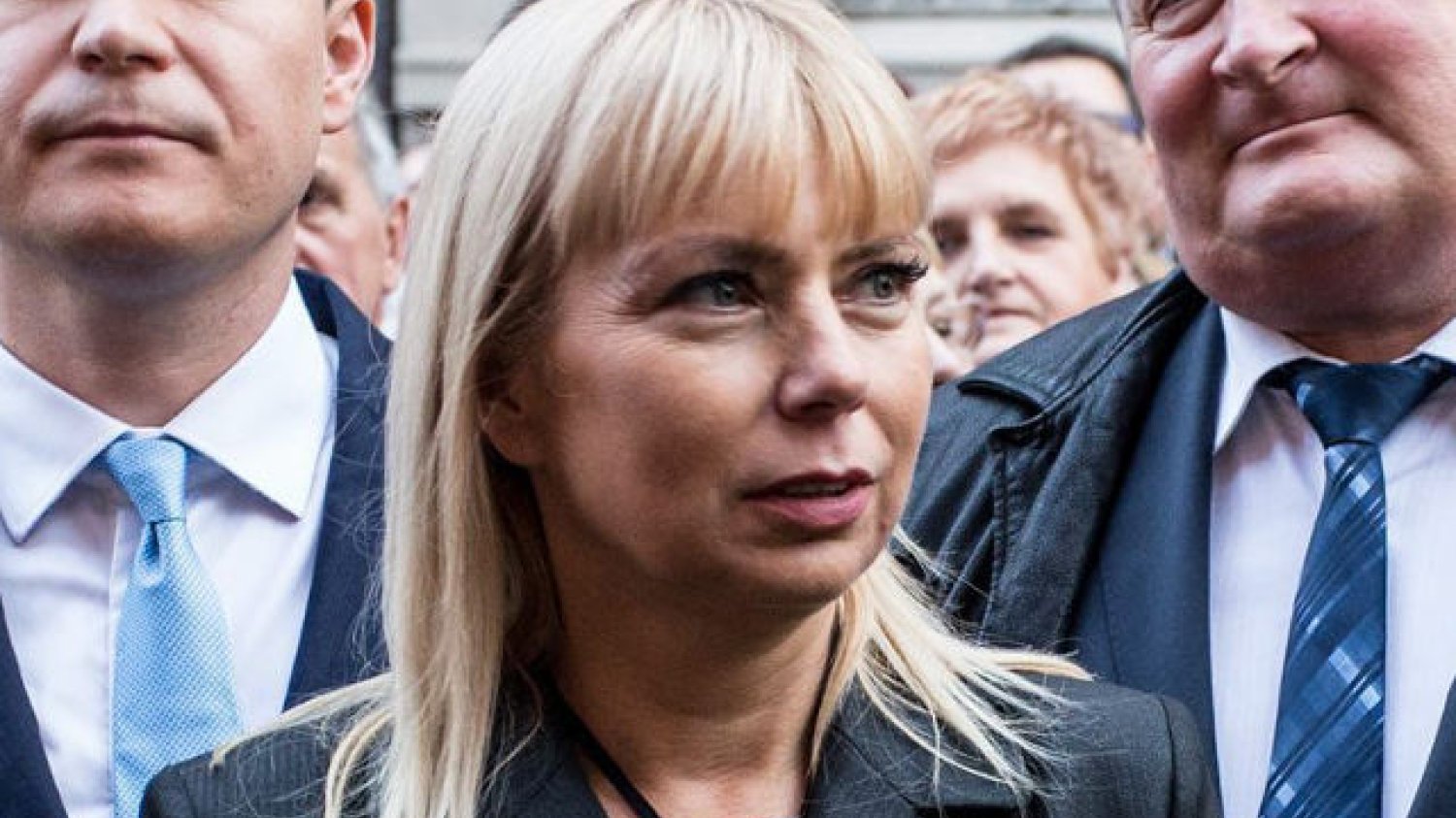Radio RMF FM twierdzi, że Elżbieta Bieńkowska nie jest lubiana przez podlegających jej dyrektorów