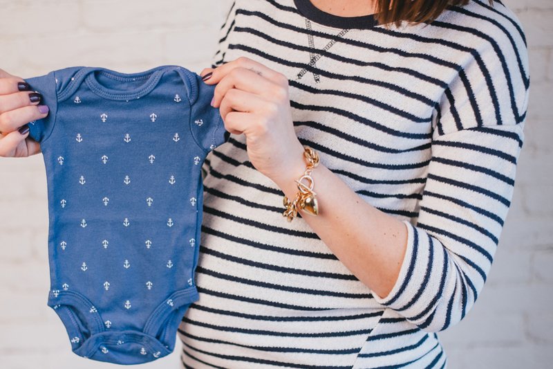 Kobiety, które desperacko chcą zajść w ciążę umawiają się z mężczyznami na "jedną noc".