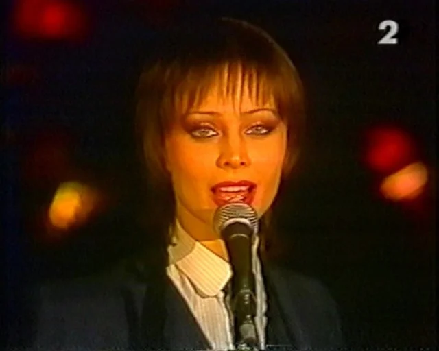 Izabela Trojanowska i jej męski styl.