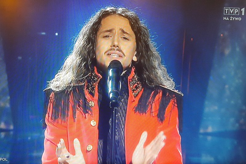 Michał Szpak wystąpił na Festiwalu Eurowizja 2016. O awans do finału walczy piosenką "Color of Your Life"