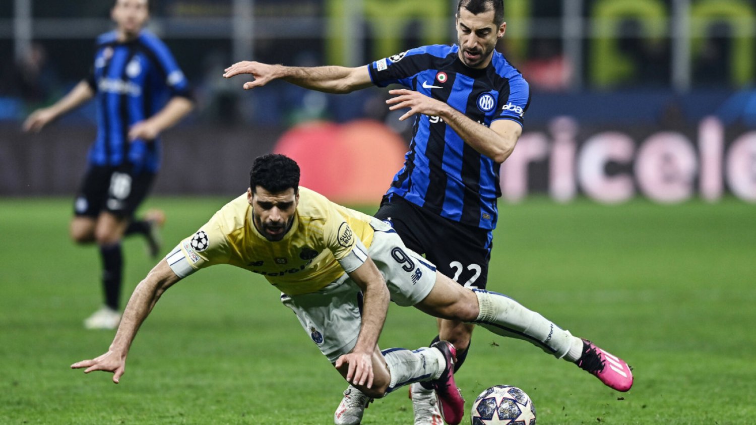 Inter Mediolan, podobnie jak rywal z tego samego miasta – AC Milan – wygrał swój pierwszy mecz 1/8 finału Ligi Mistrzów.