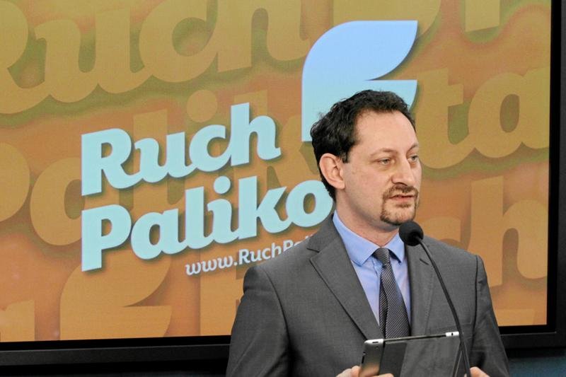 Poseł Ruchu Palikota Armand Ryfiński interweniował w urzędzie dzielnicy w sprawie swojej matki