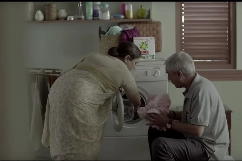 Kampania Ariel - #ShareTheLoad